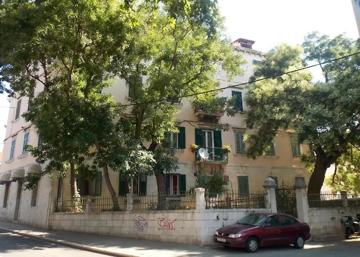 Soukki Town Centre 2 *